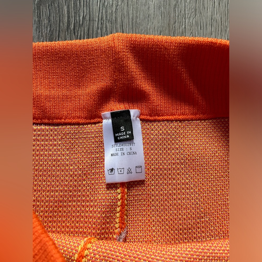 Two Piece Set - Picture 4 of 4